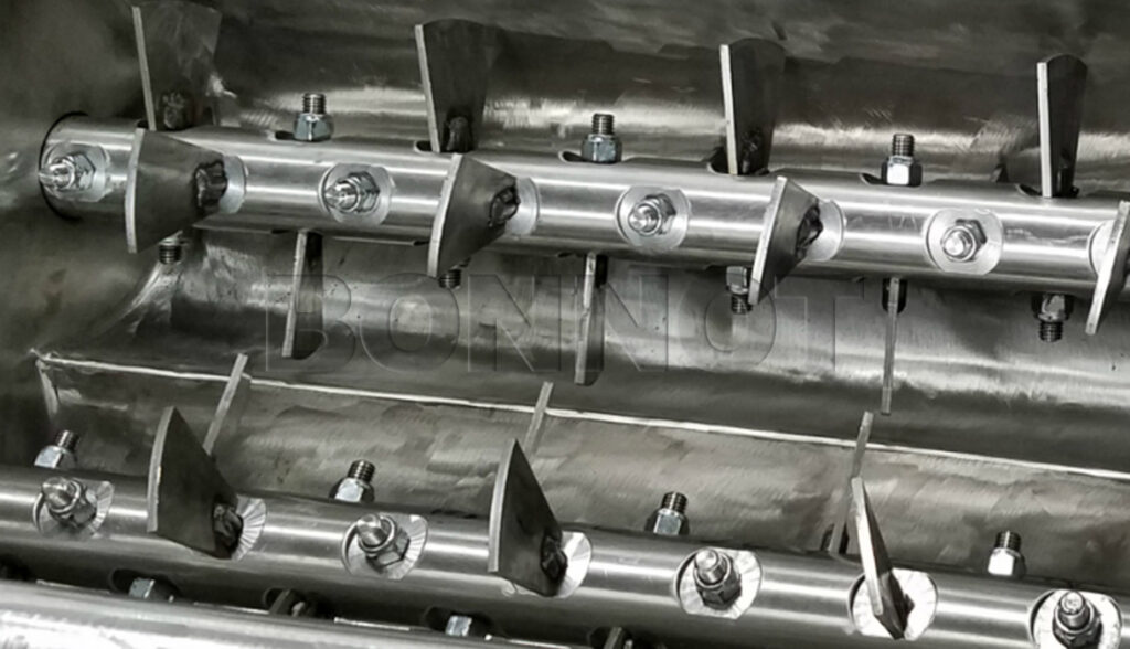 Twin Shafts with Variable Pitch Knives